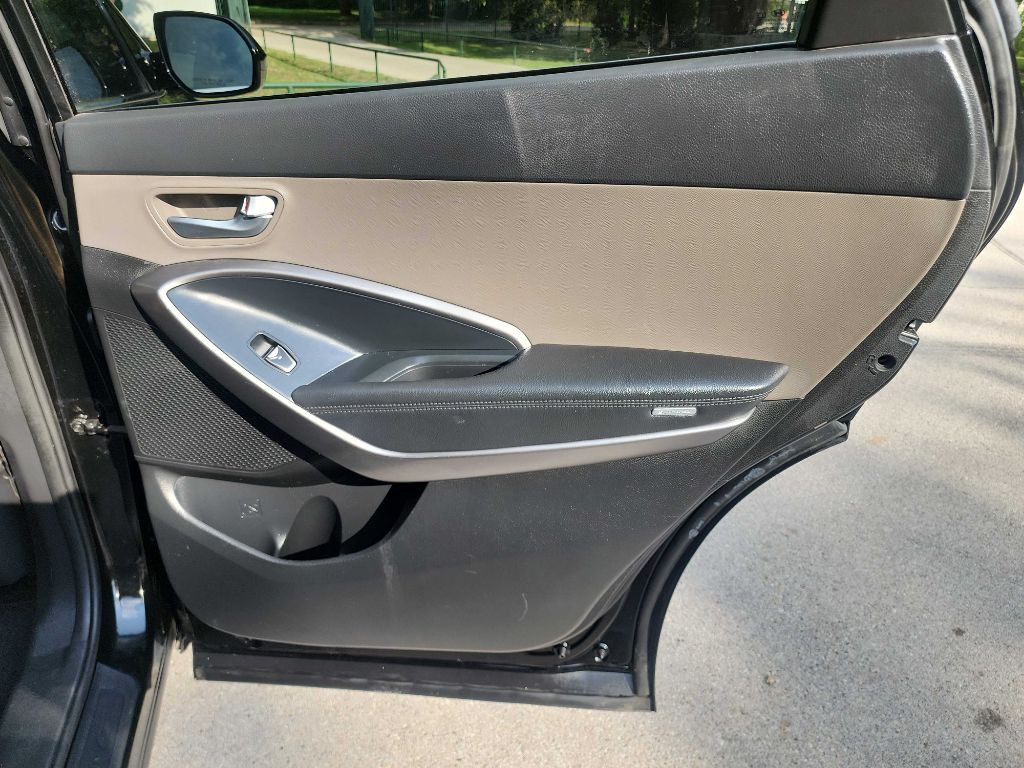 2019 Hyundai Santa Fe Image 32
