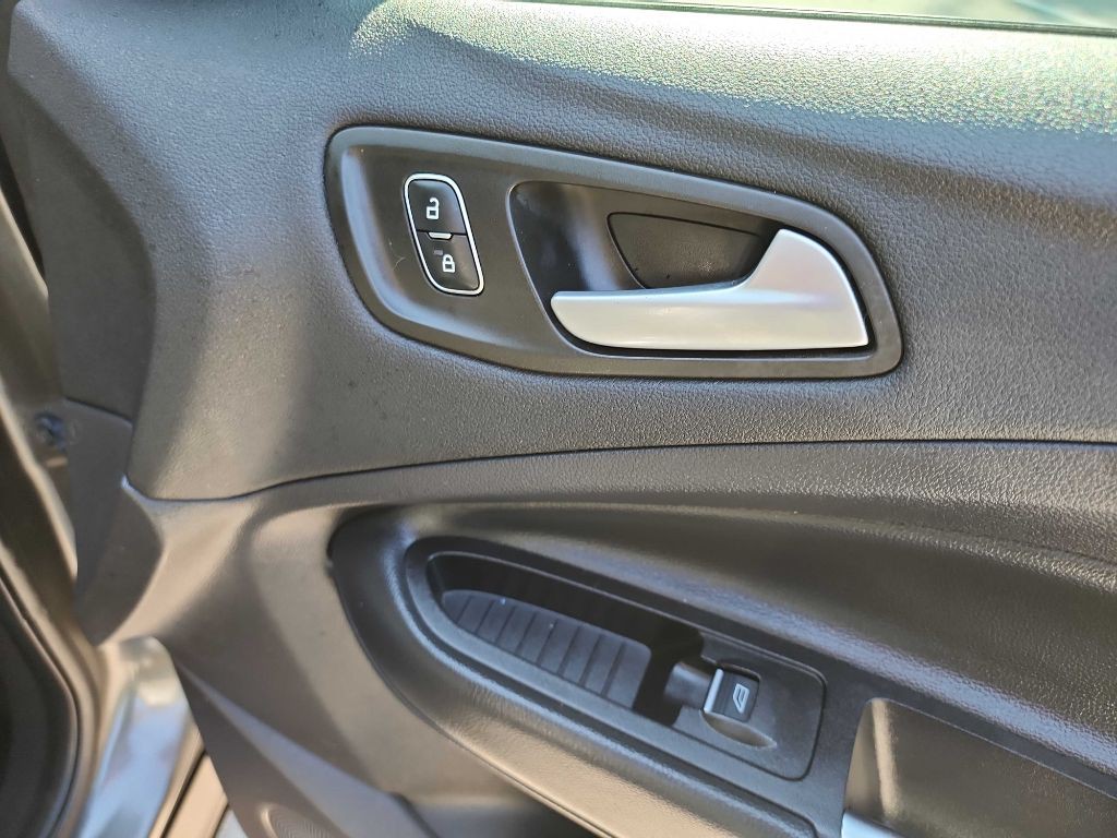 2018 Ford Escape Image 36