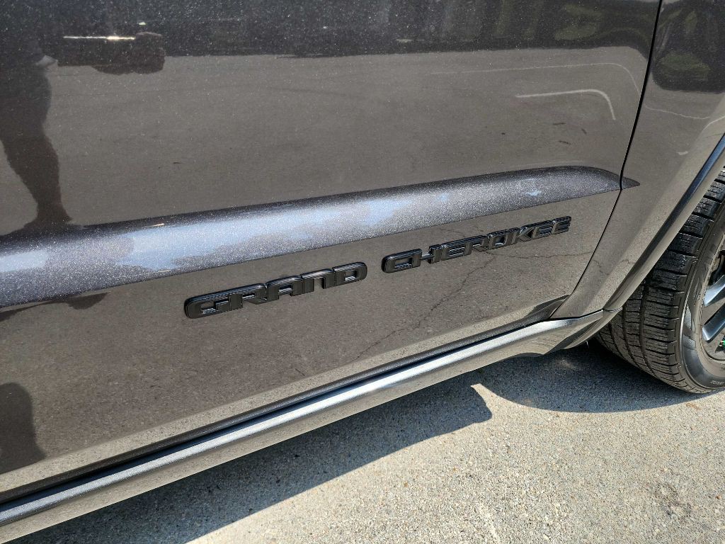 2021 Jeep Grand Cherokee Image 10