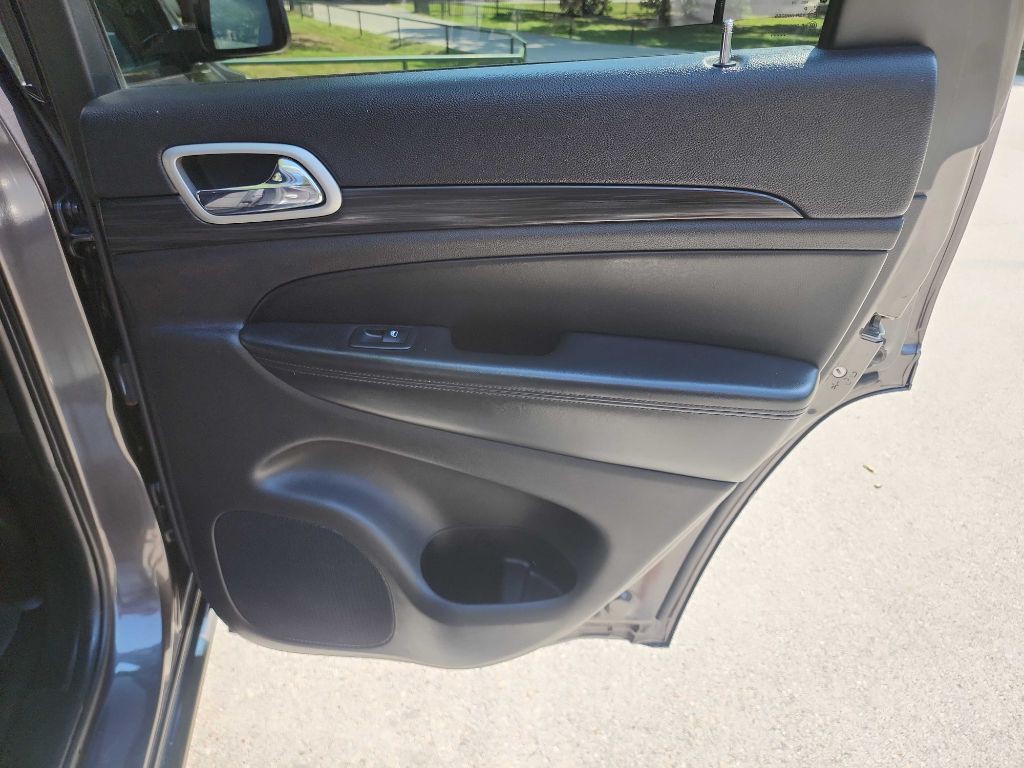 2021 Jeep Grand Cherokee Image 32