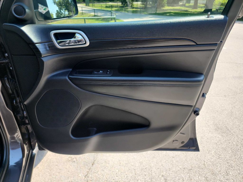 2021 Jeep Grand Cherokee Image 34