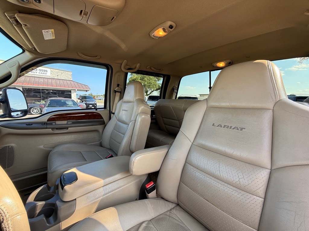 2002 Ford F-350 Image 23