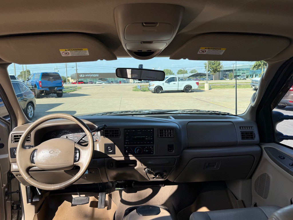2002 Ford F-350 Image 24