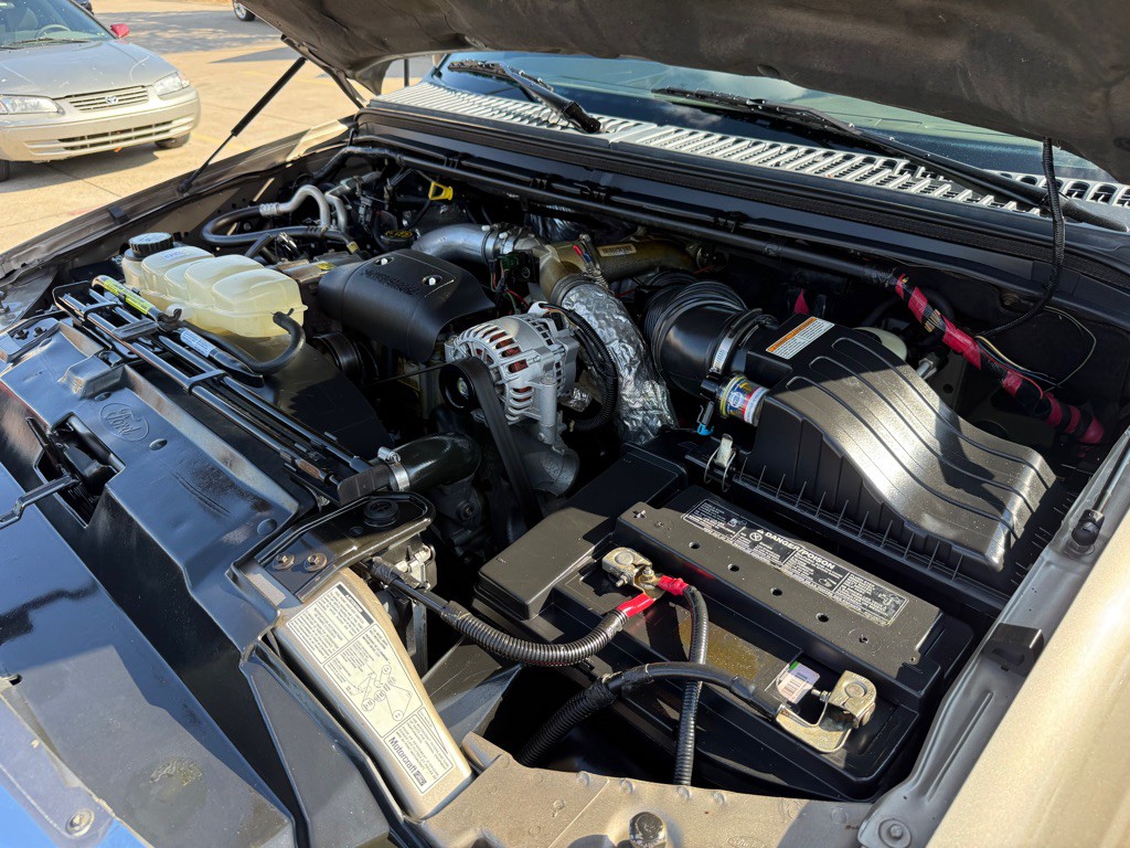 2002 Ford F-350 Image 38