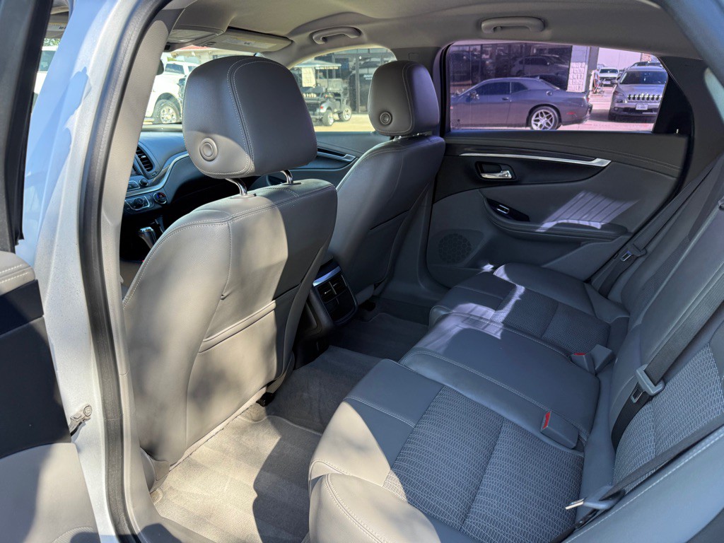 2017 Chevrolet Impala Image 14