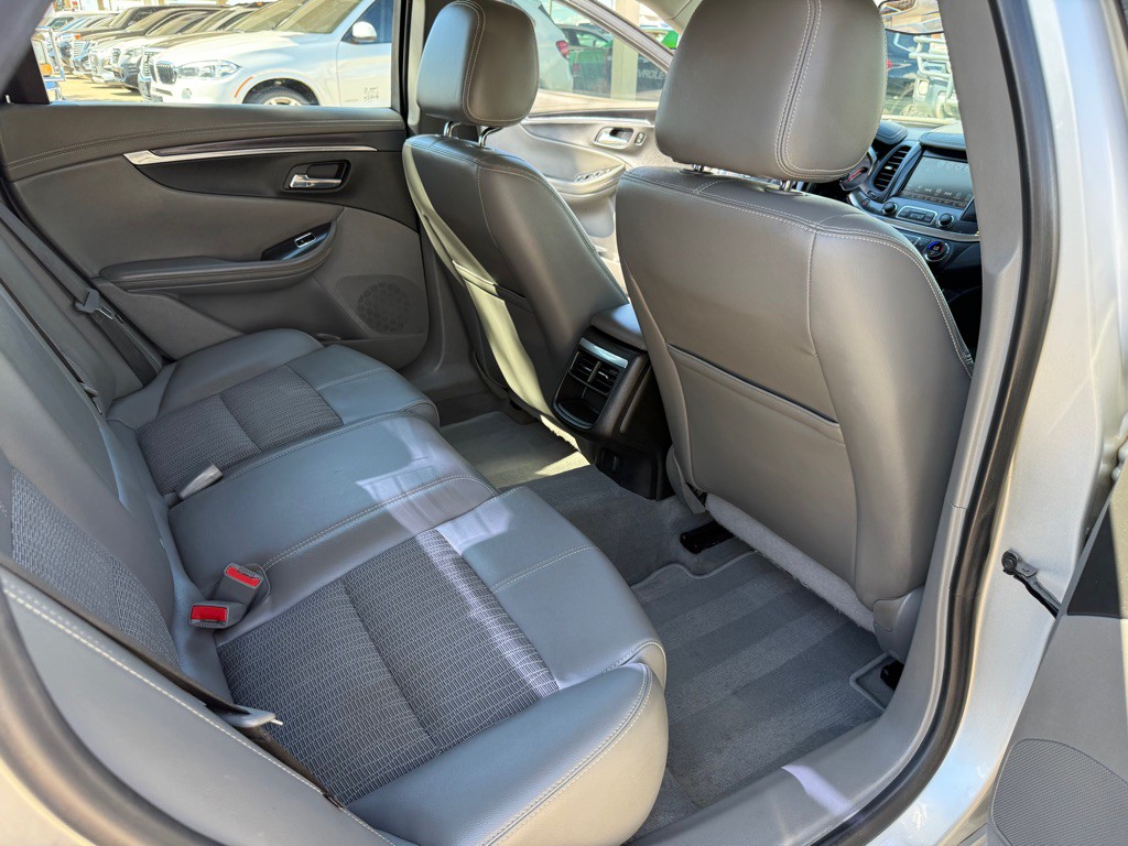 2017 Chevrolet Impala Image 16