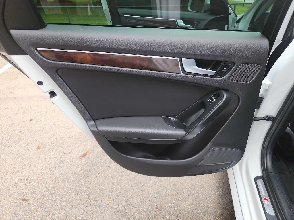 2014 Audi A4 Image 25