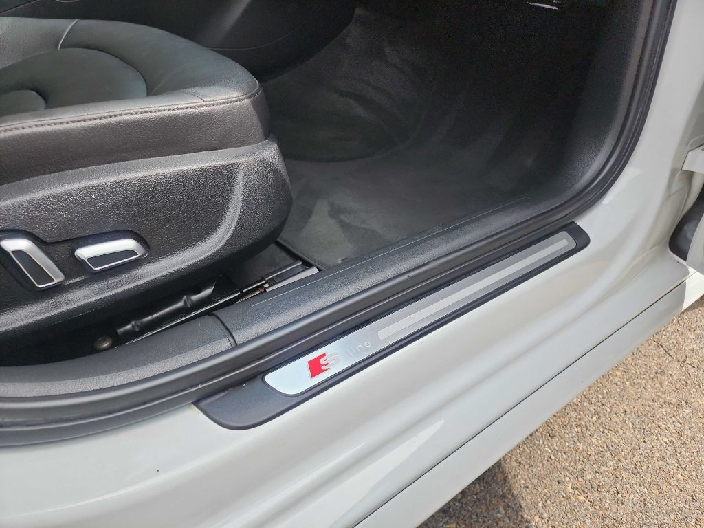 2014 Audi A4 Image 37