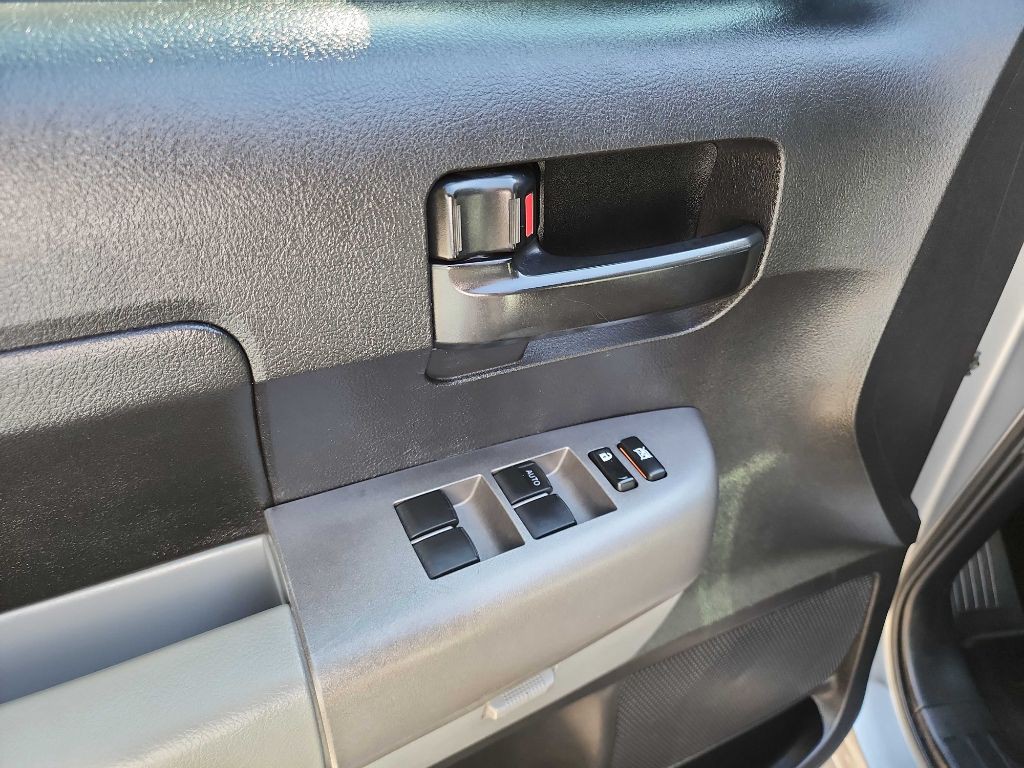 2013 Toyota Tundra Image 17