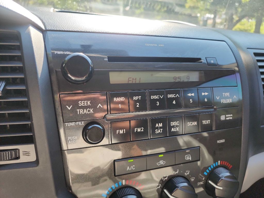 2013 Toyota Tundra Image 21