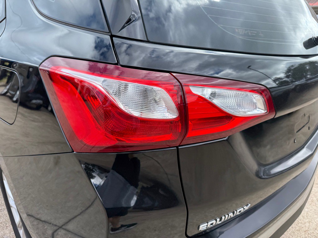 2018 Chevrolet Equinox Image 11