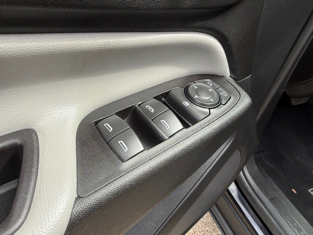 2018 Chevrolet Equinox Image 19