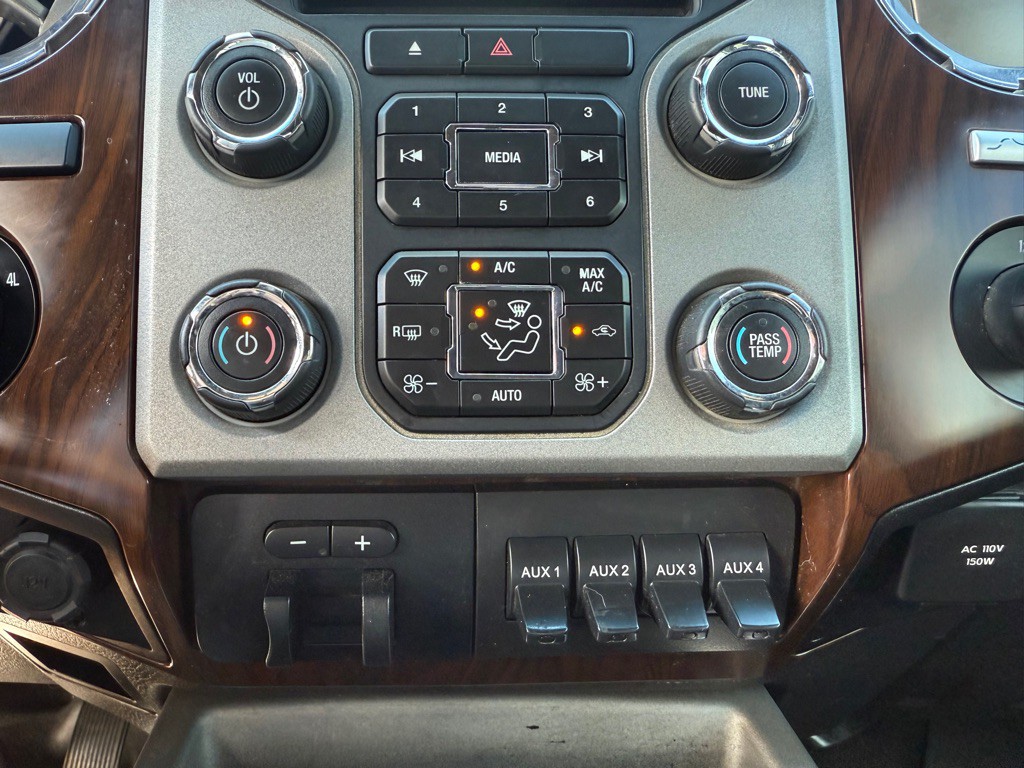 2016 Ford F-250 Image 31