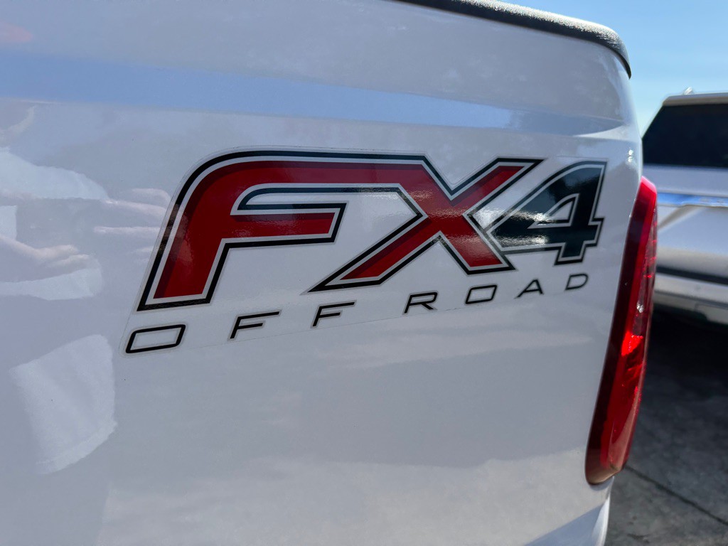 2016 Ford F-250 Image 13