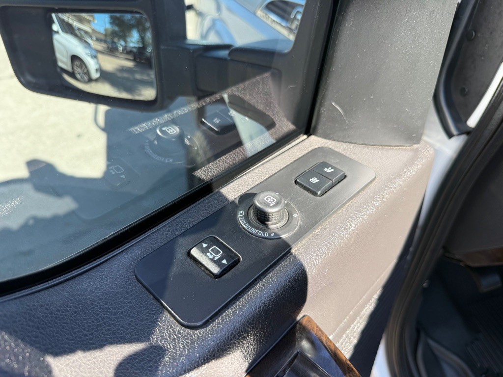 2016 Ford F-250 Image 24