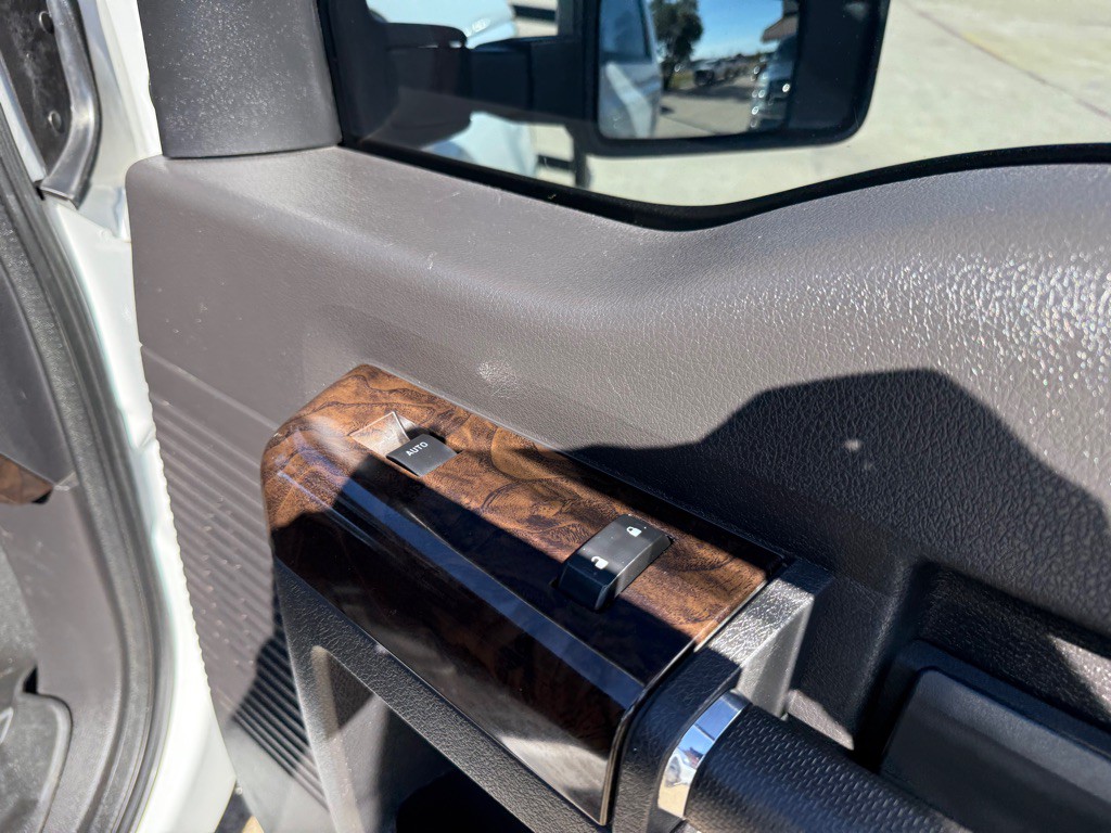 2016 Ford F-250 Image 31