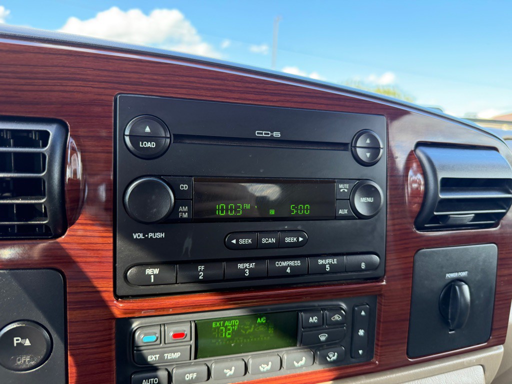 2006 Ford F-250 Image 35