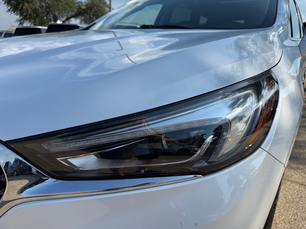 2018 Buick Enclave Image 9