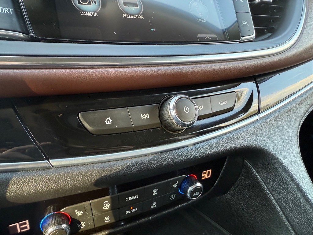 2018 Buick Enclave Image 33