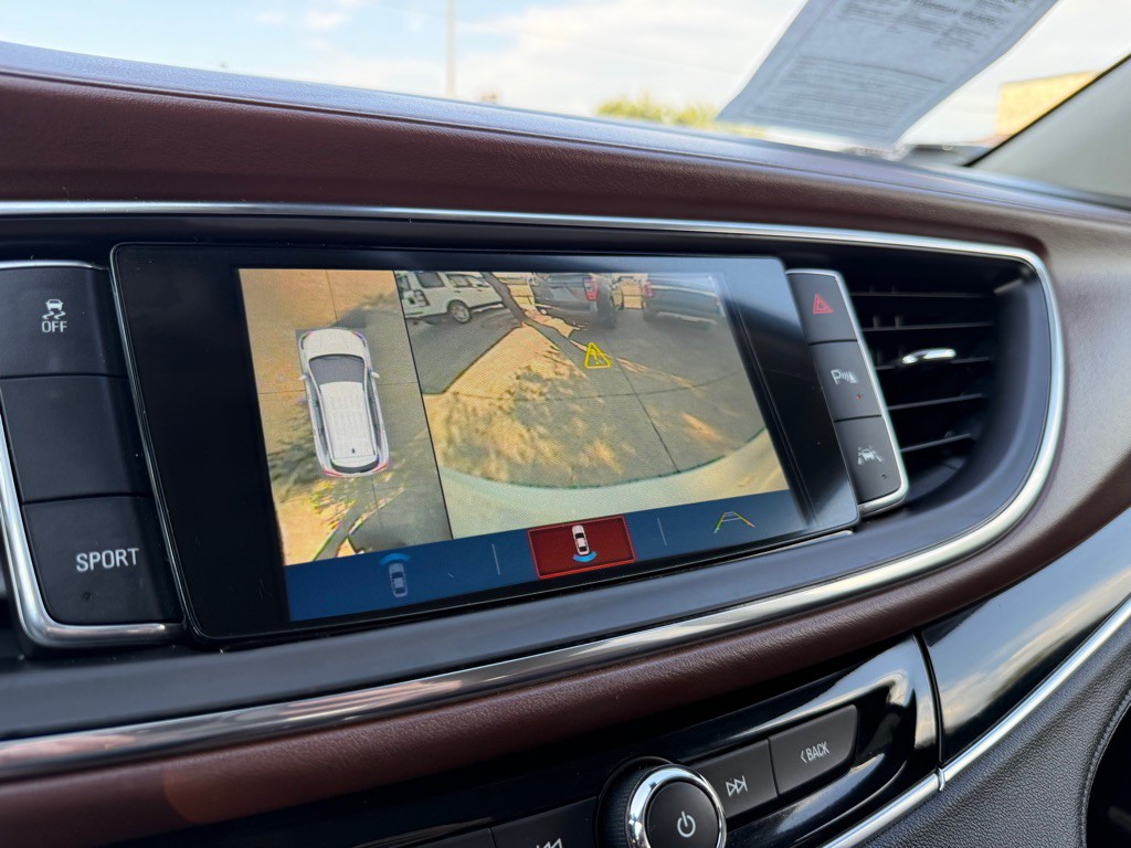 2018 Buick Enclave Image 35