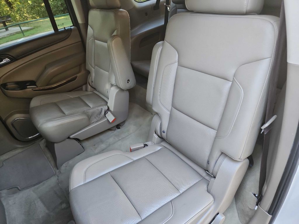 2017 GMC Yukon Image 32