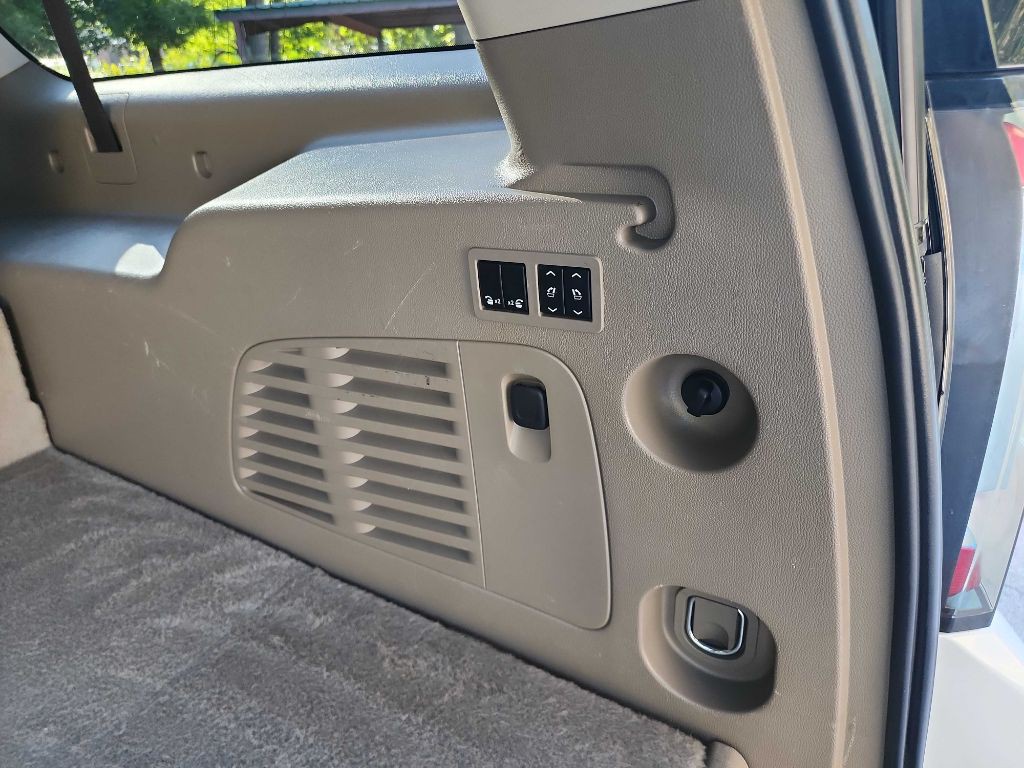 2017 GMC Yukon Image 40