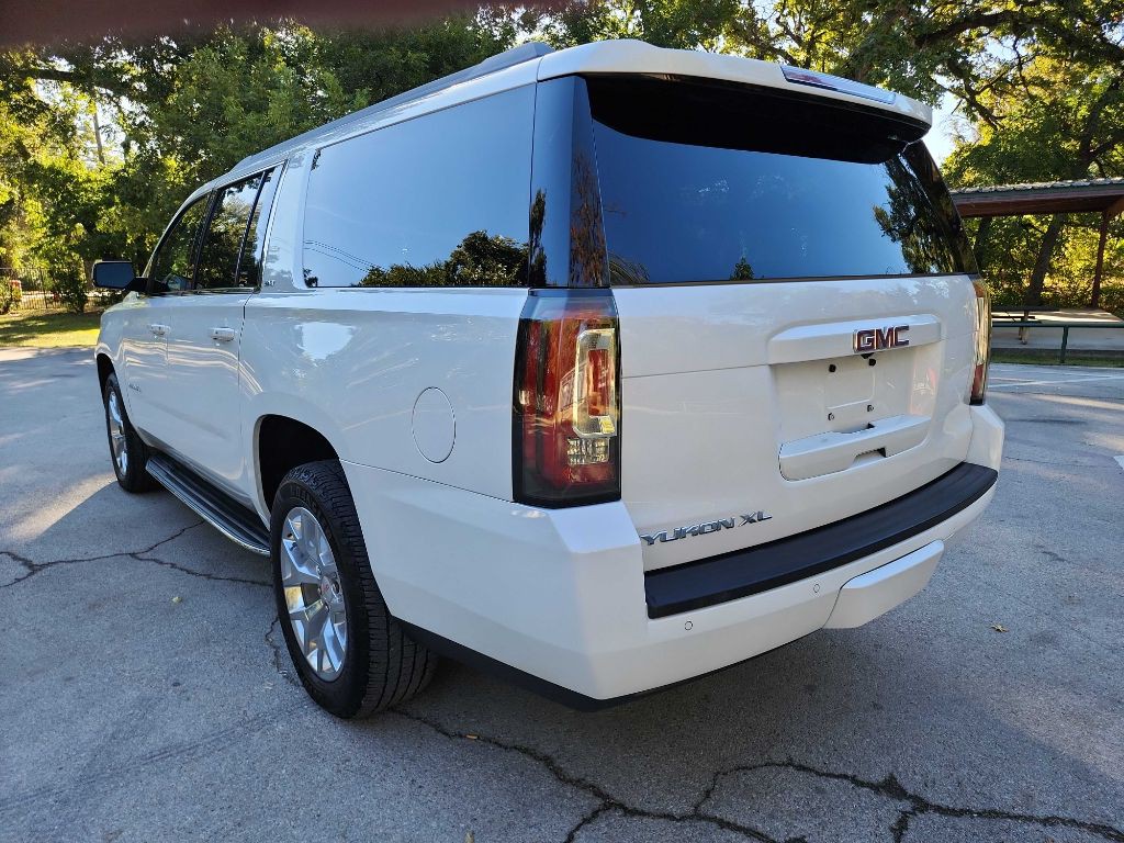 2017 GMC Yukon Image 5