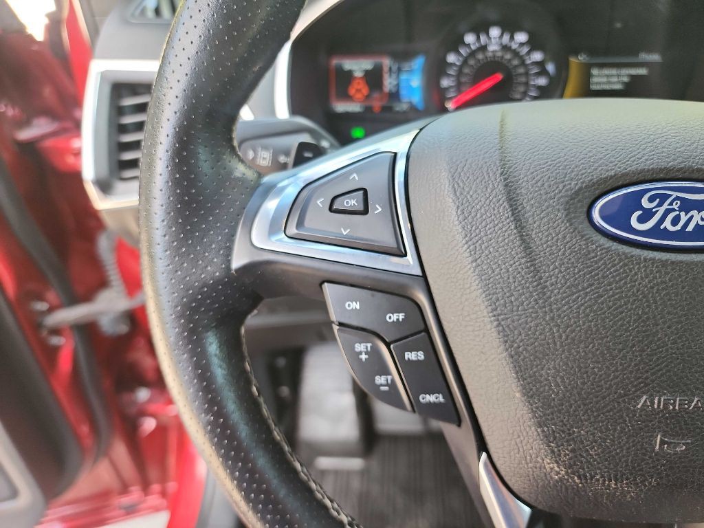 2019 Ford Edge Image 19