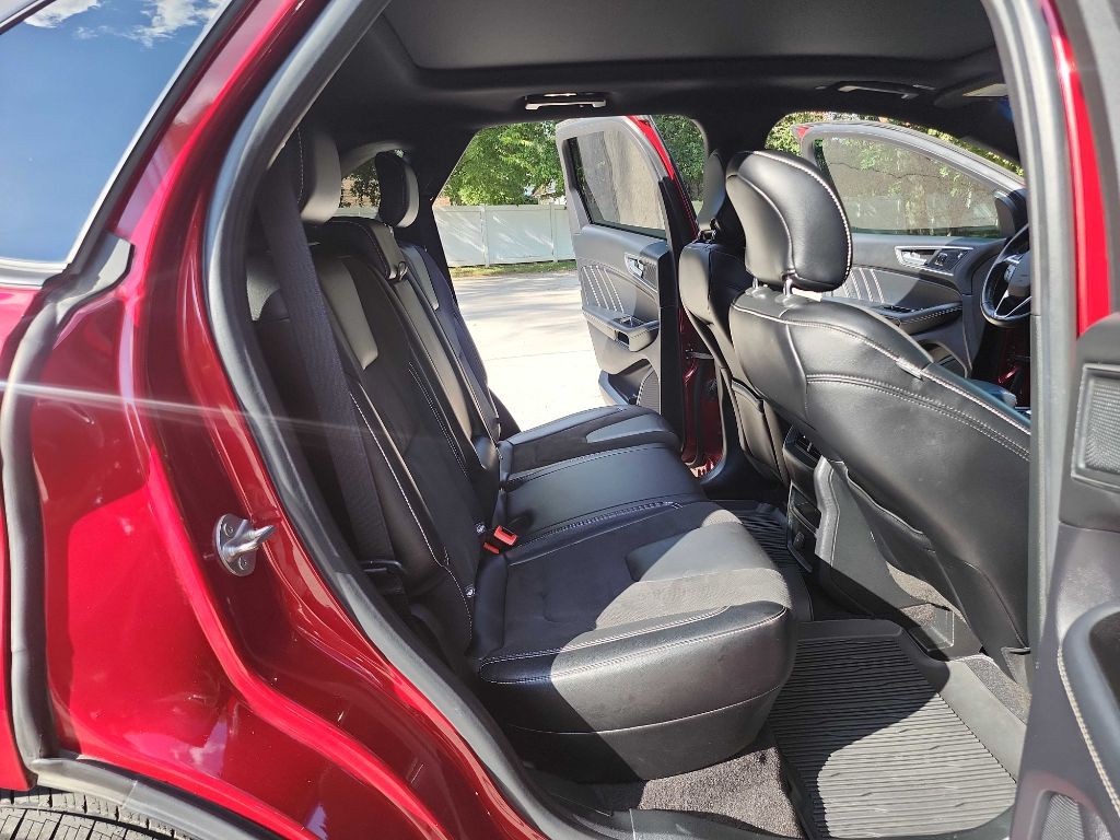 2019 Ford Edge Image 36