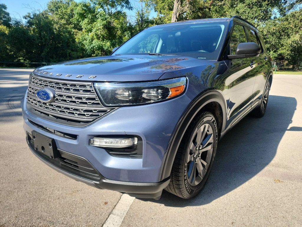 2021 Ford Explorer Image 3