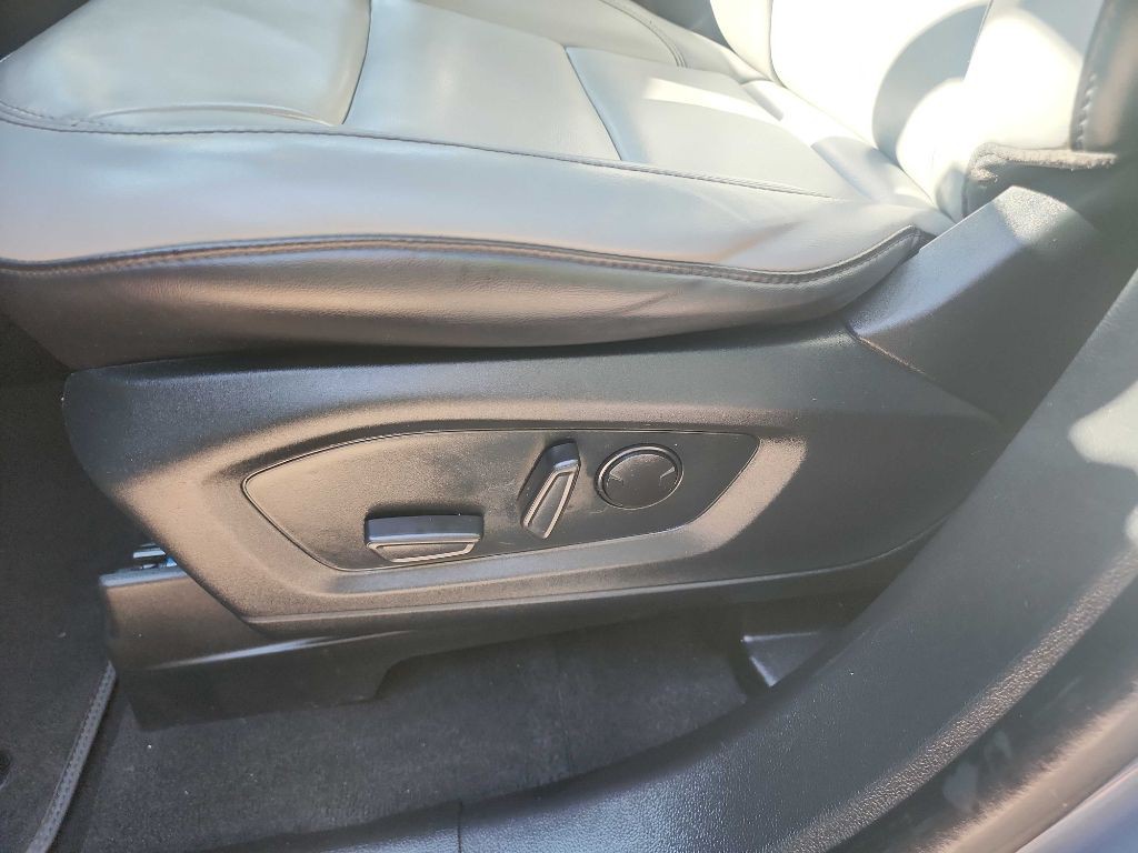 2021 Ford Explorer Image 14