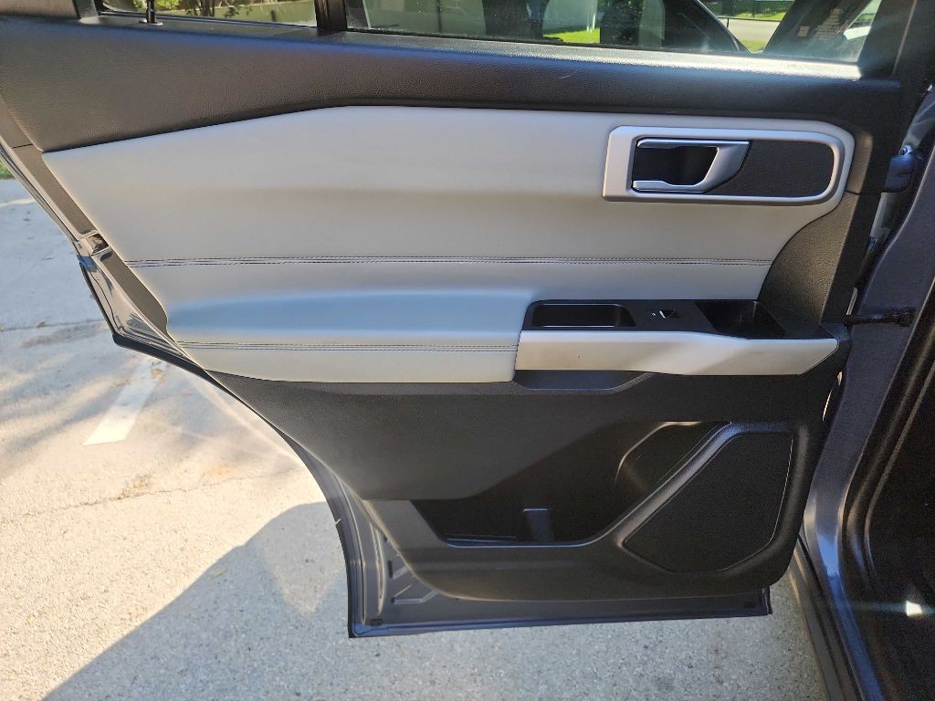 2021 Ford Explorer Image 28