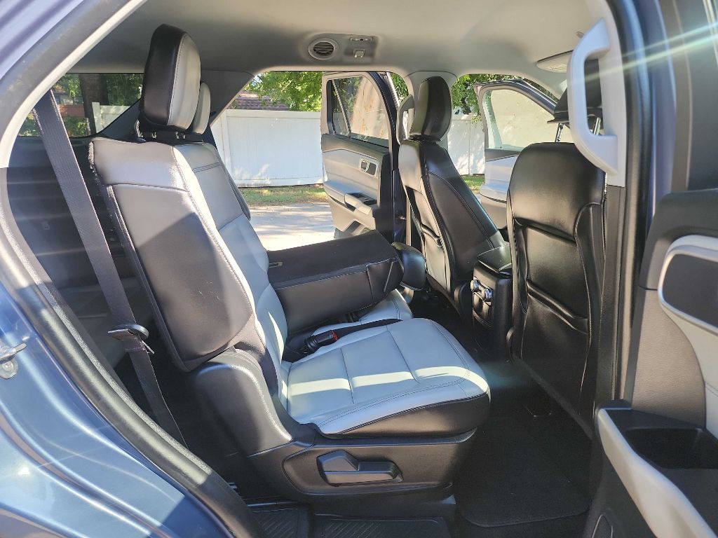 2021 Ford Explorer Image 37