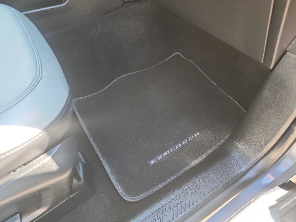 2021 Ford Explorer Image 41