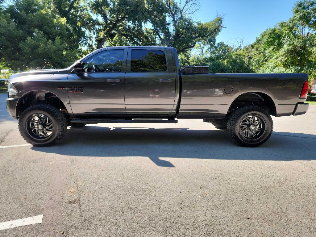 2017 RAM 2500 Image 4