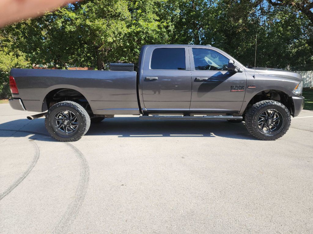 2017 RAM 2500 Image 12