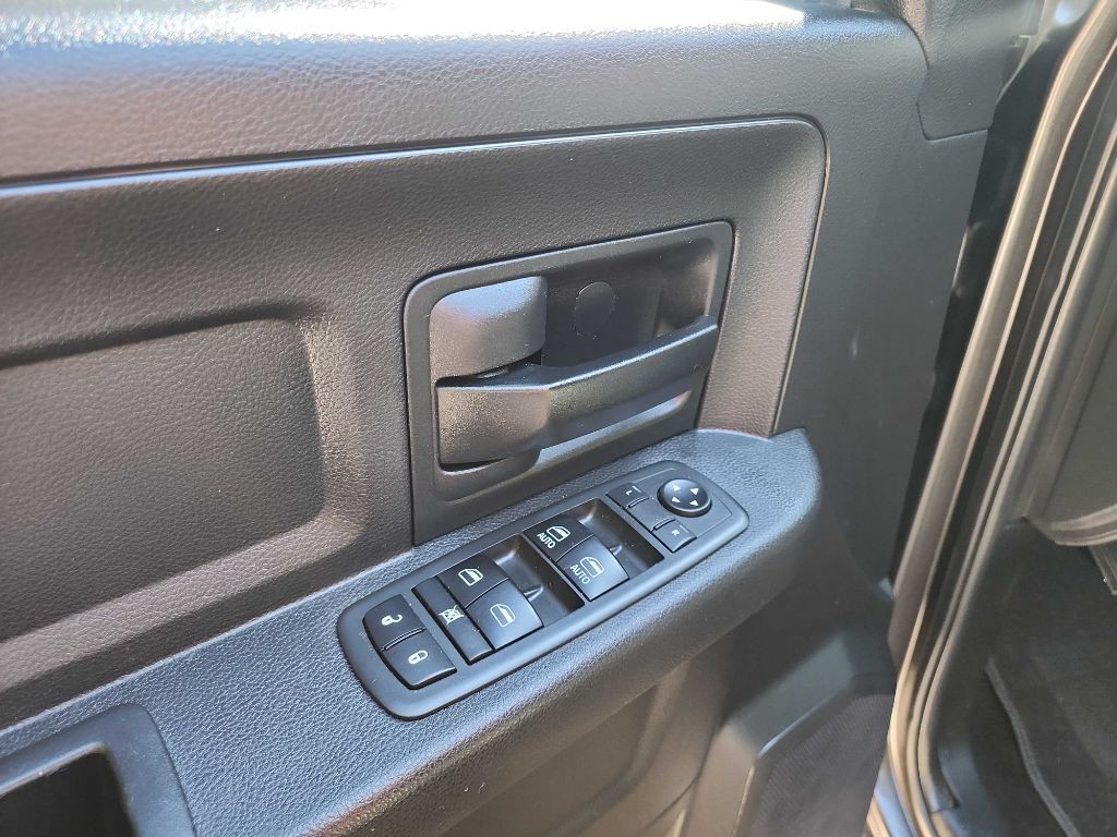 2017 RAM 2500 Image 15