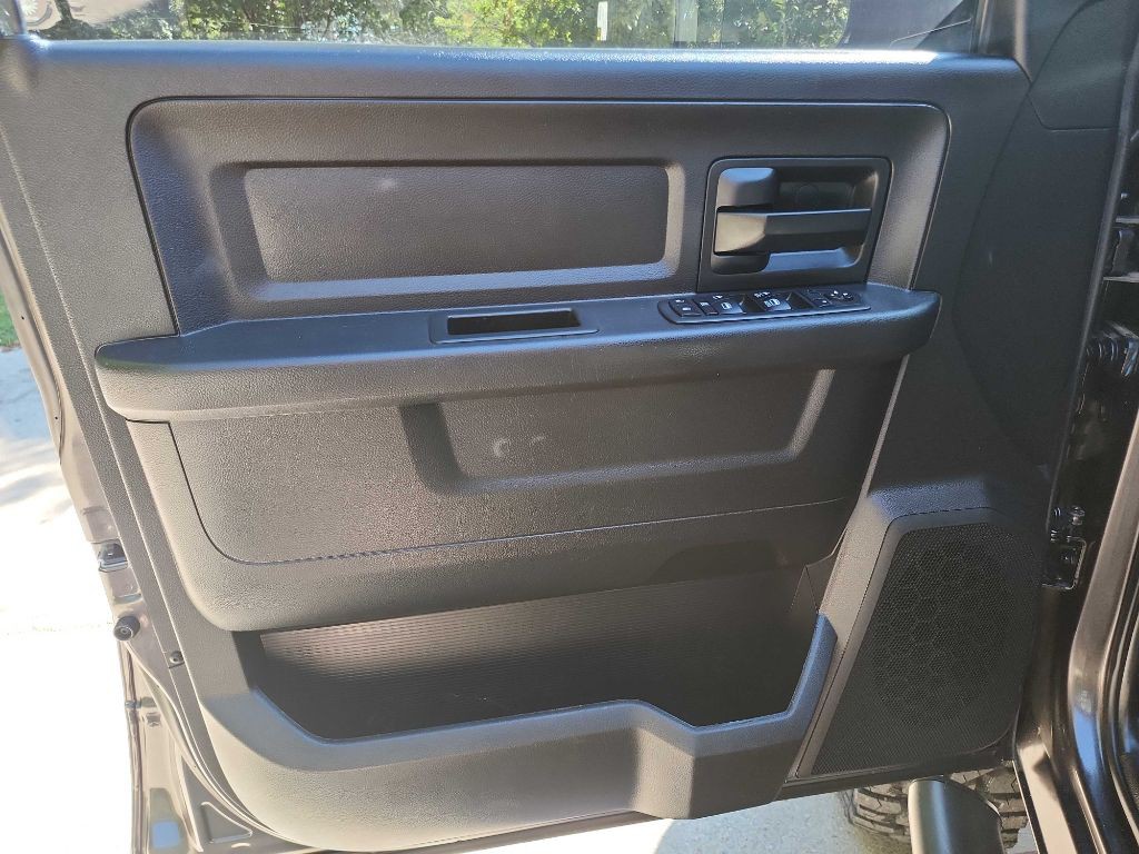 2017 RAM 2500 Image 16