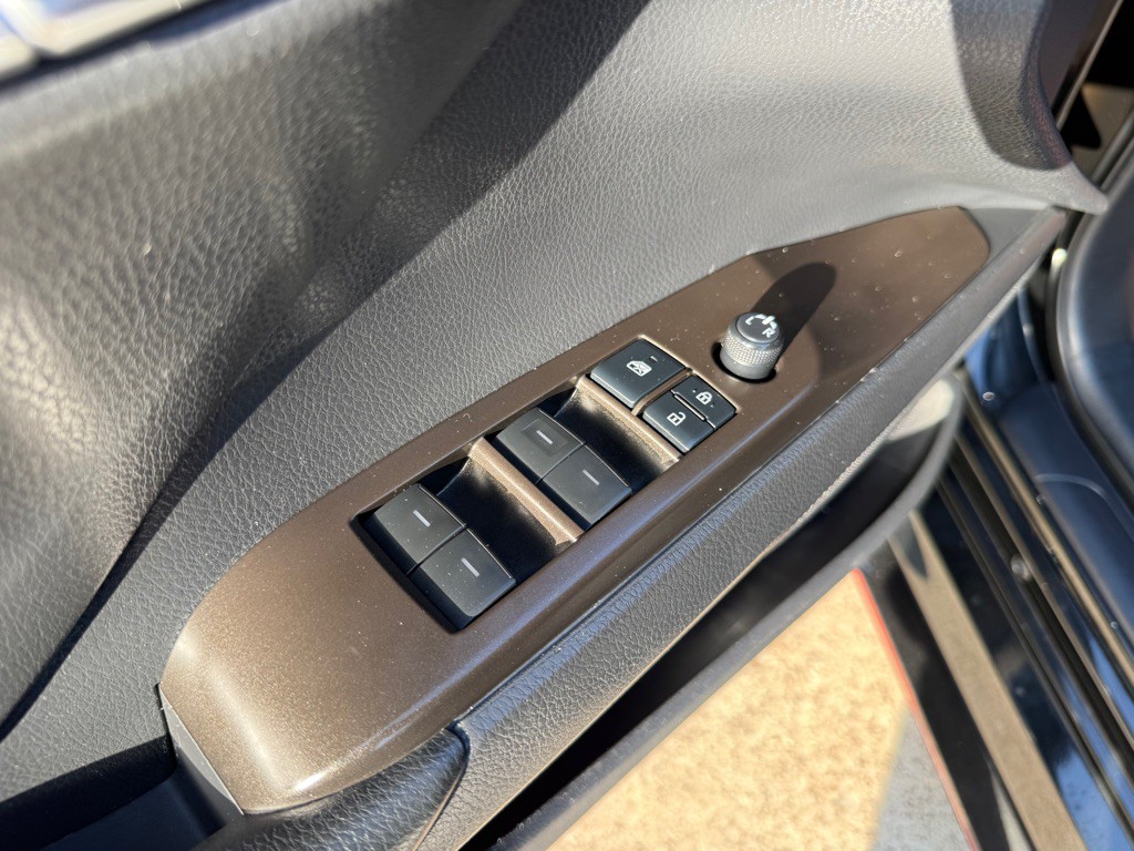 2021 Toyota Camry Image 20