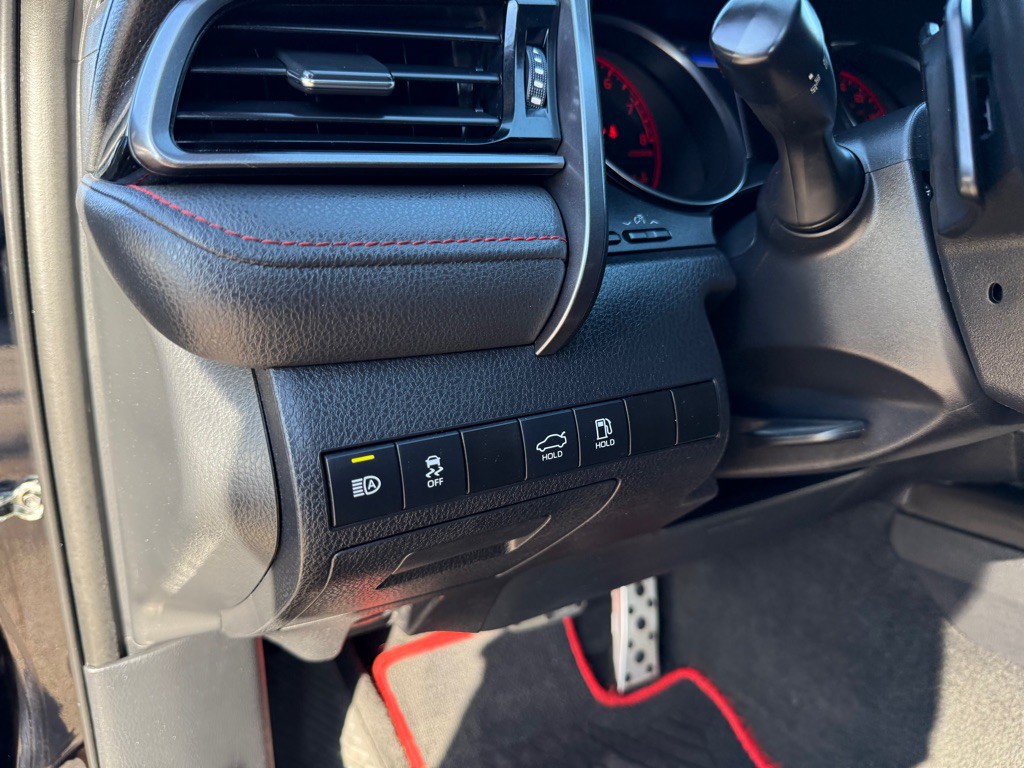 2021 Toyota Camry Image 25