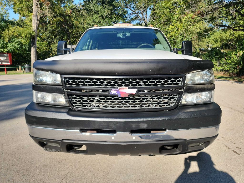 2006 Chevrolet Silverado 1500 Image 2