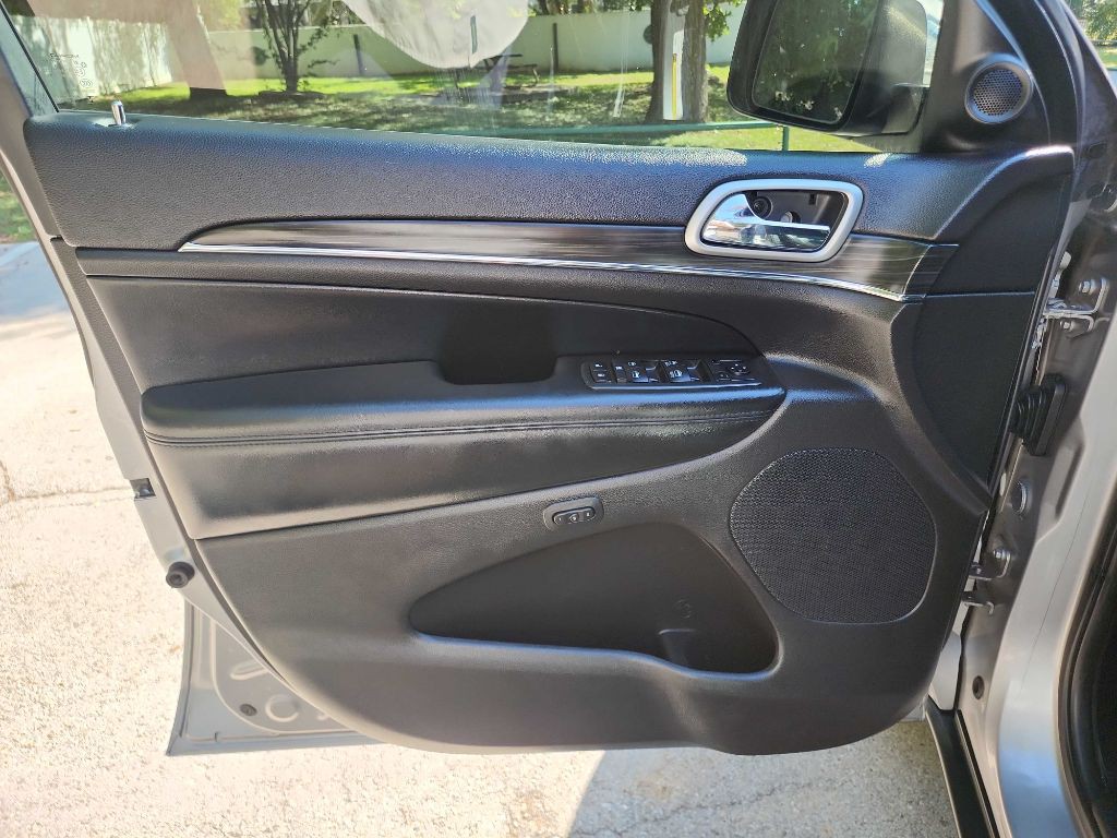 2019 Jeep Grand Cherokee Image 14
