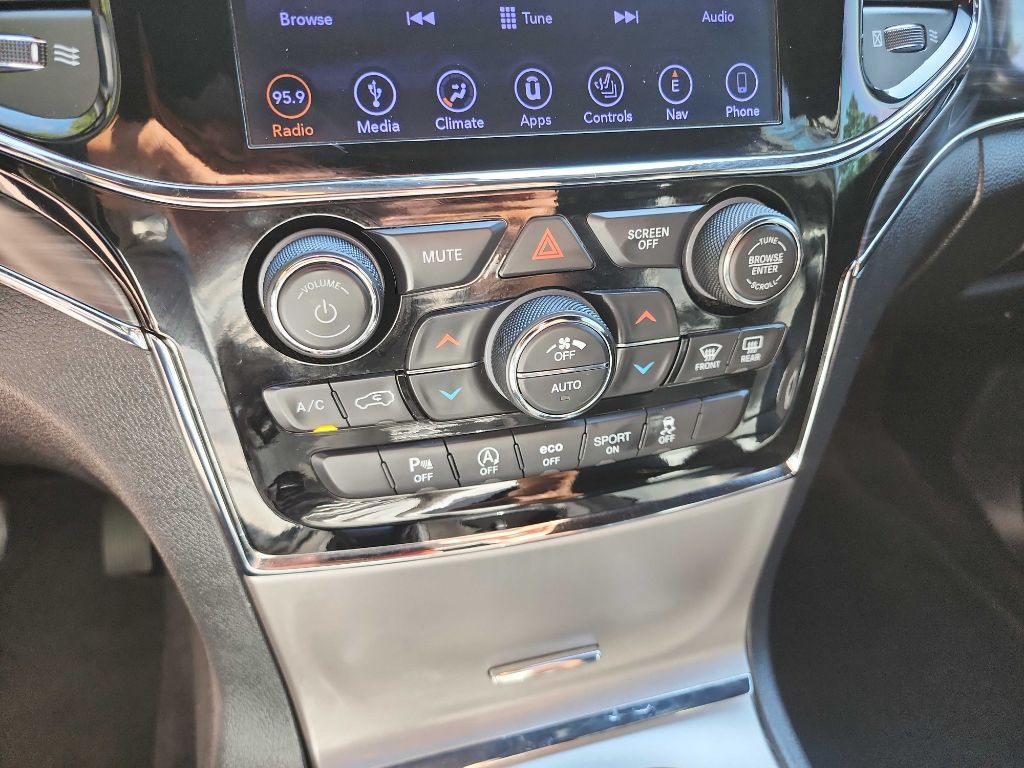 2019 Jeep Grand Cherokee Image 26