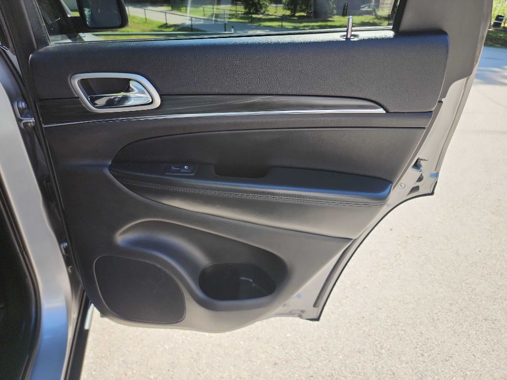 2019 Jeep Grand Cherokee Image 35