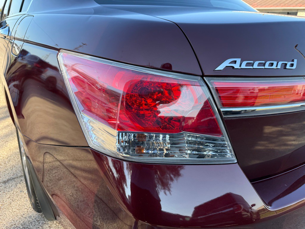2012 Honda Accord Image 11