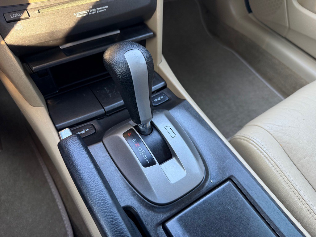 2012 Honda Accord Image 29