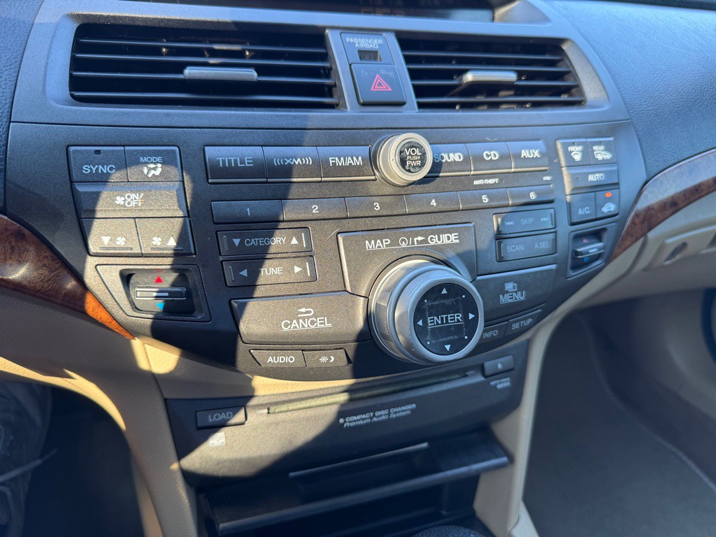 2012 Honda Accord Image 31