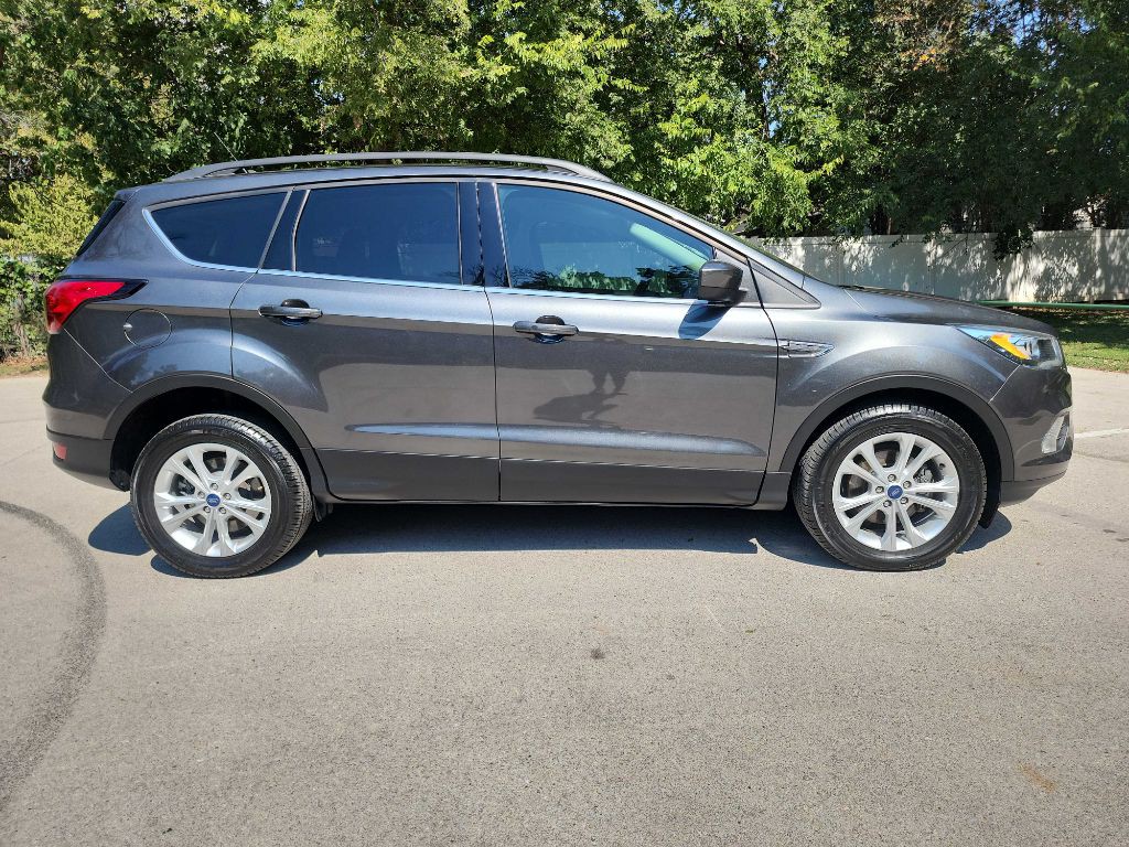 2019 Ford Escape Image 10