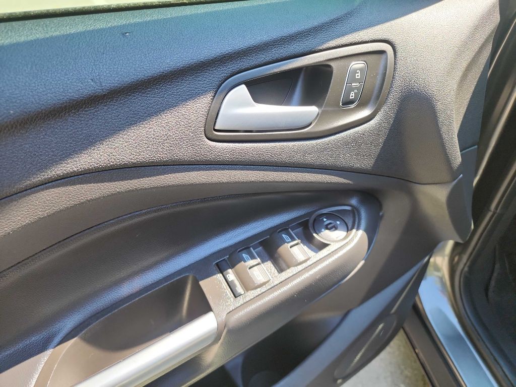 2019 Ford Escape Image 15