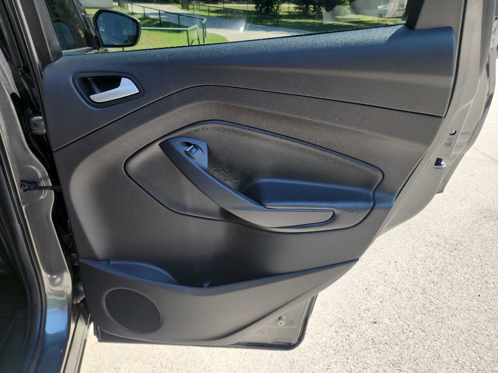 2019 Ford Escape Image 33